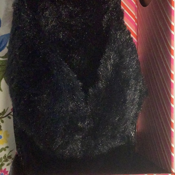 TOTES Toasties Faux Fur Thong slippers size 8-9 BNIB. - Picture 4 of 4